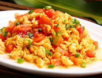 沒(méi)胃口時(shí)試試這道菜——三七花茄汁香蕉